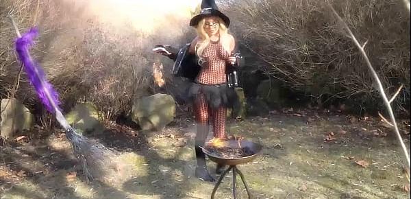 Watch as super sexy Marilyn Crystal cosplays as a sexy witch that lured two soldiers in the future to be pounded in her two holes.
